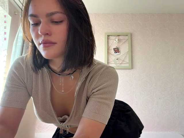 IsisYarrell live cam on BongaCams
