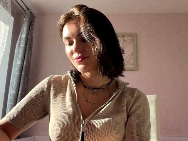 IsisYarrell, en vivo ahora en BongaCams