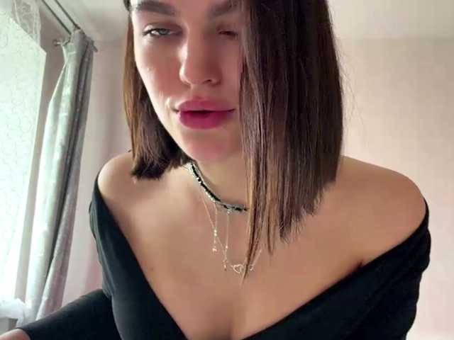 IsisYarrell, en directo ahora en BongaCams
