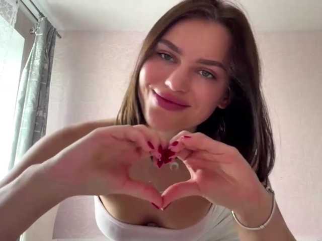 IsisYarrell live cam on BongaCams