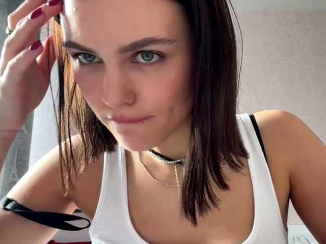 IsisYarrell live cam on BongaCams