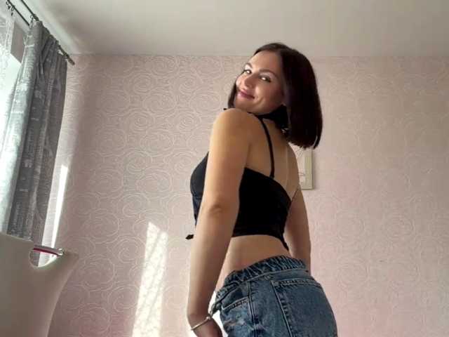 IsisYarrell live cam on BongaCams