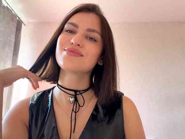 isisyarrell's live room