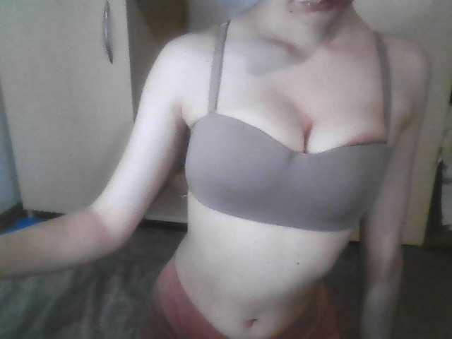 Charlotte1Mails1 live cam on BongaCams