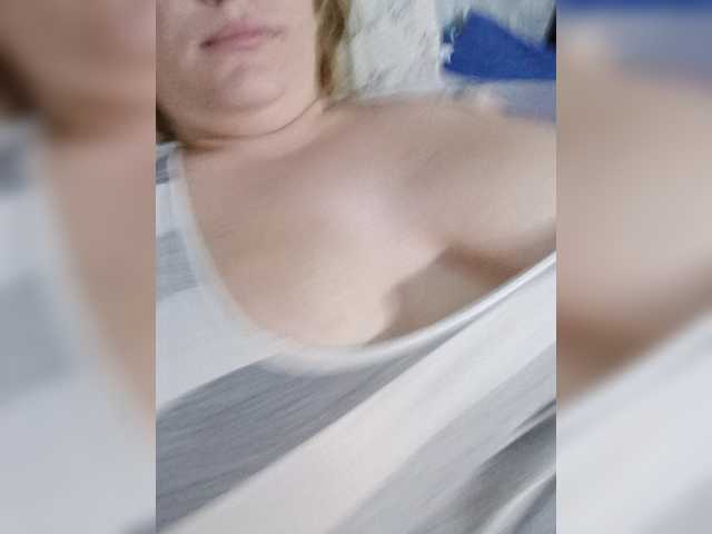 Tatka4 live cam on BongaCams