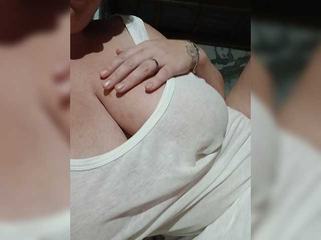 Tatka4 live cam on BongaCams