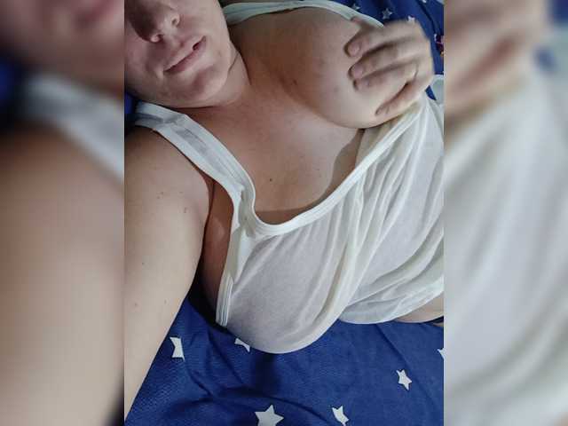 Tatka4 live cam on BongaCams