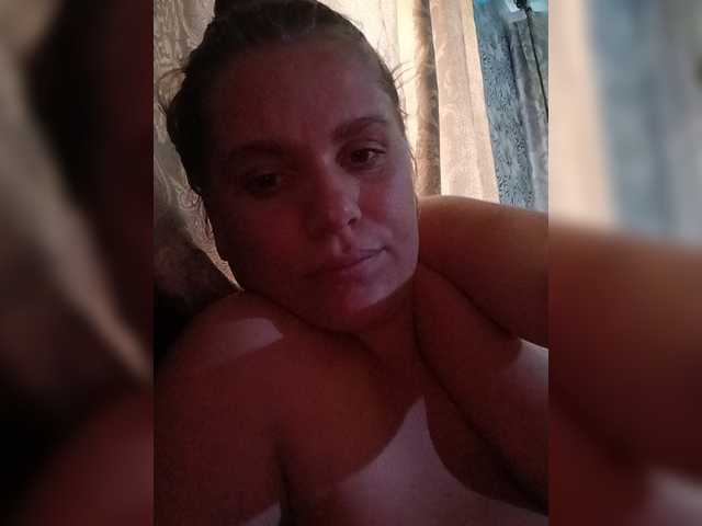 Tatka4 live cam on BongaCams
