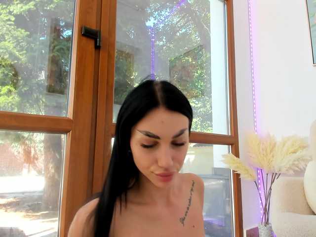 Ilariea-Girl