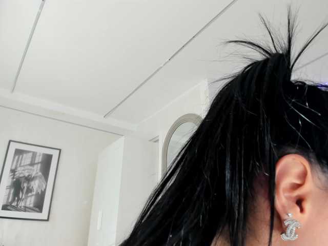 ilariea-girl live cam on BongaCams