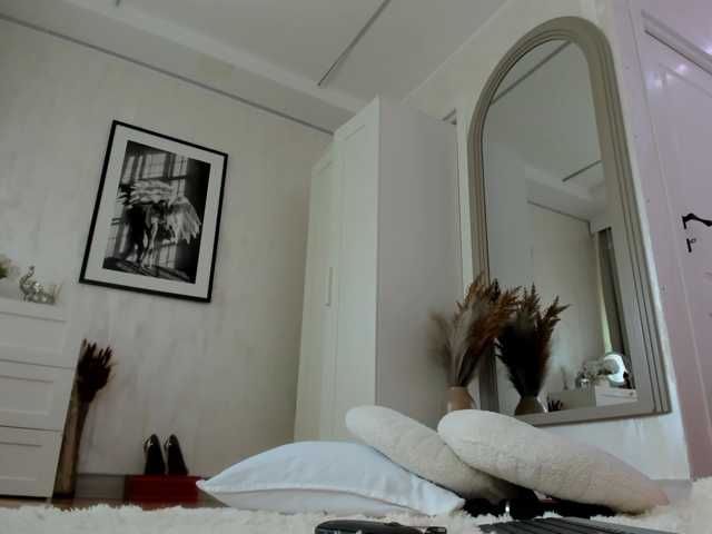 ilariea-girl live cam on BongaCams