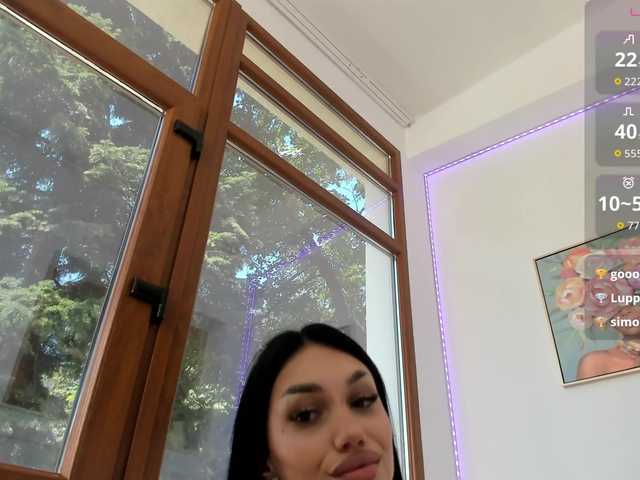 Ilariea-Girl