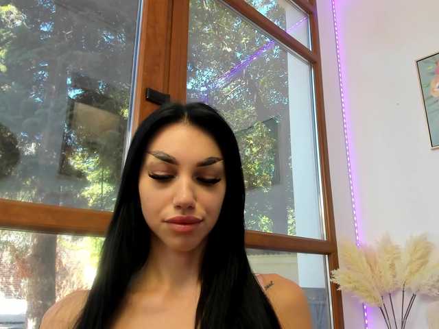 ilariea-girl live cam on BongaCams