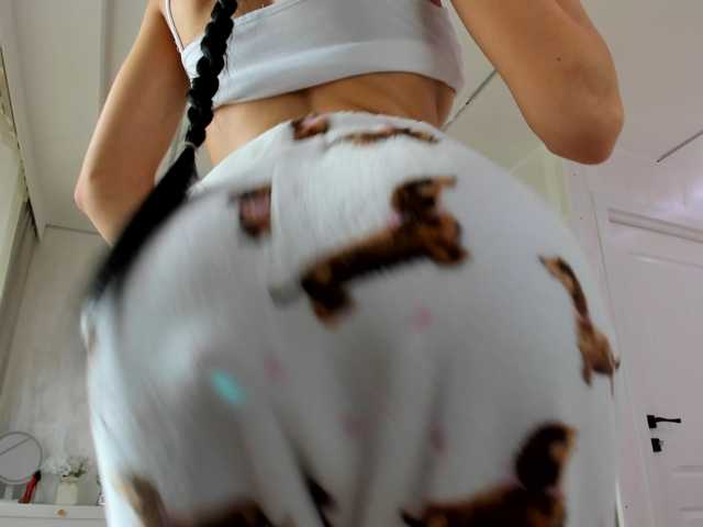 ilariea-girl, live now on BongaCams