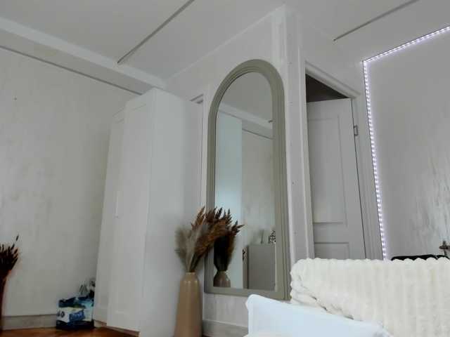 ilariea-girl live cam on BongaCams