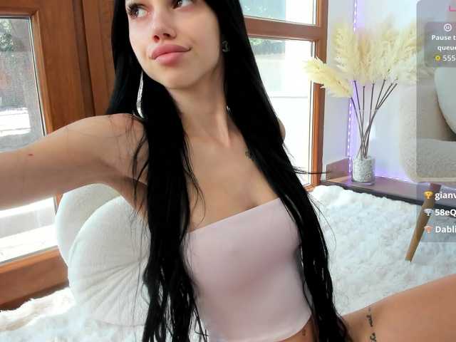 ilariea-girl live cam on BongaCams