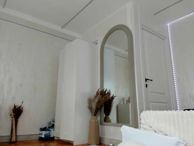 ilariea-girl live cam on BongaCams