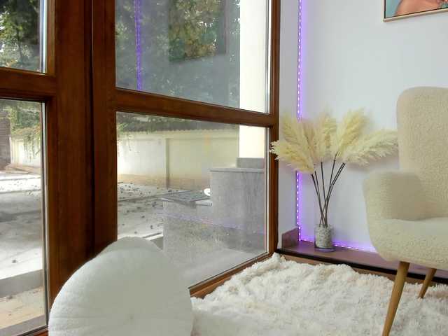 ilariea-girl live cam on BongaCams