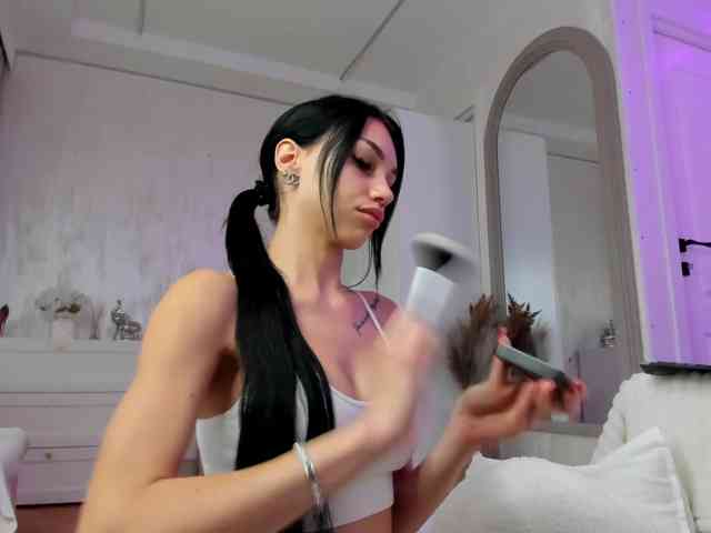 Ilariea-Girl