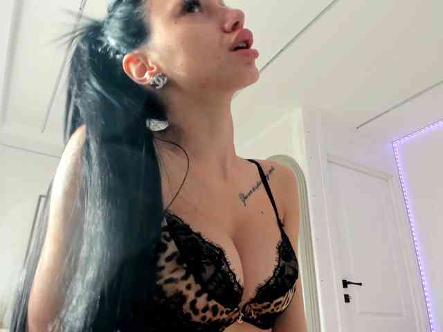 Ilariea-Girl