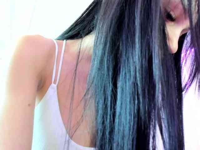 Ilariea-Girl