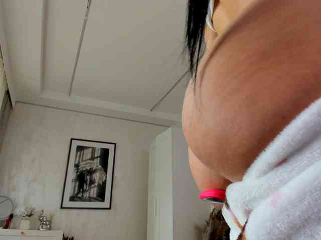 Ilariea-Girl