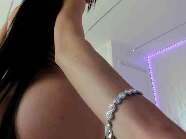 Ilariea-Girl
