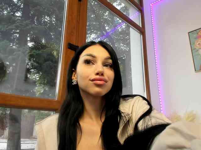 Ilariea-Girl