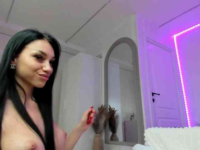 Ilariea-Girl