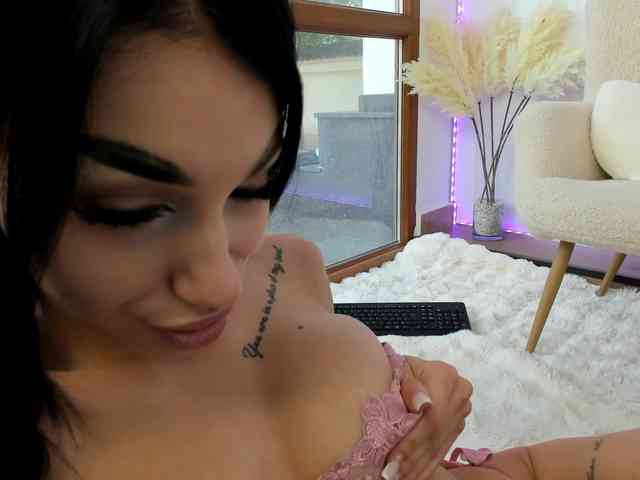 Ilariea-Girl