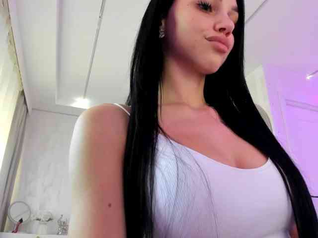 Ilariea-Girl