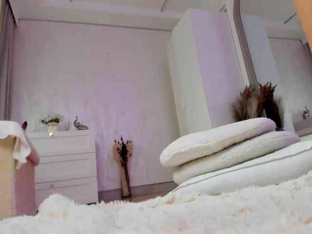 ilariea-girl's webcam live show