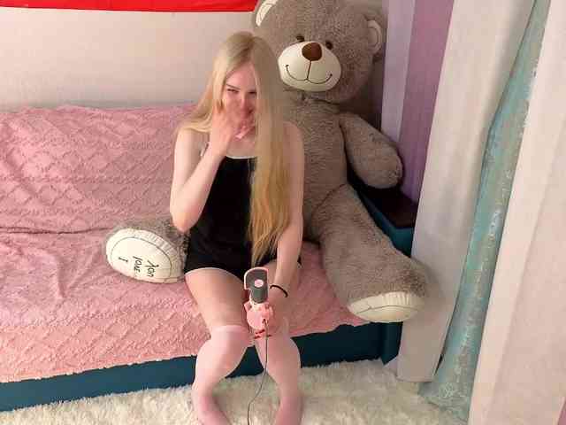 sweetiecherry18 webcam