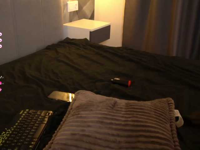 miacelestiall live cam on BongaCams