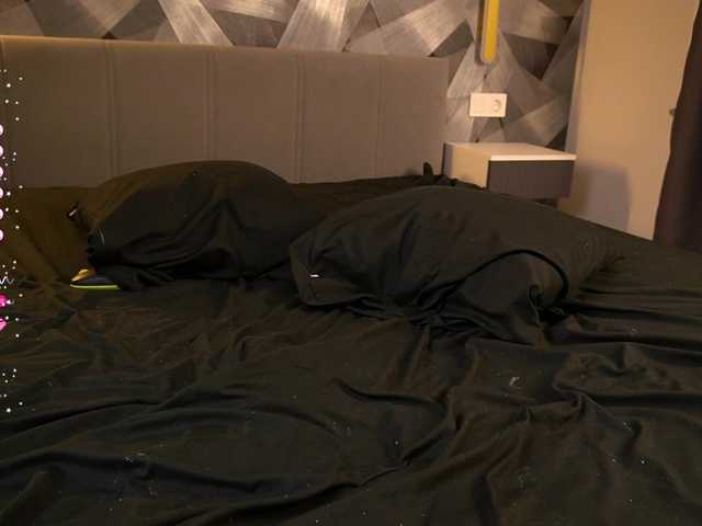 miacelestiall live cam on BongaCams