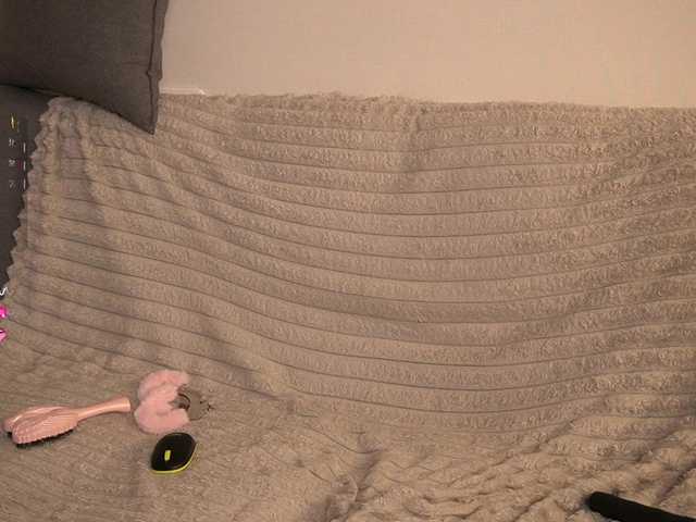 miacelestiall live cam on BongaCams