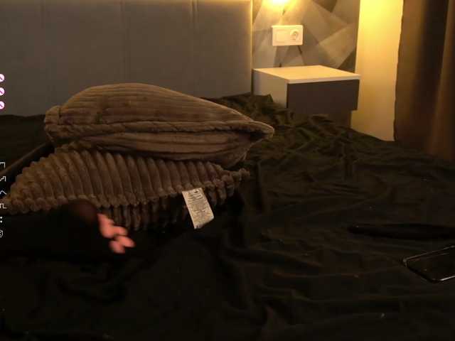miacelestiall live cam on BongaCams