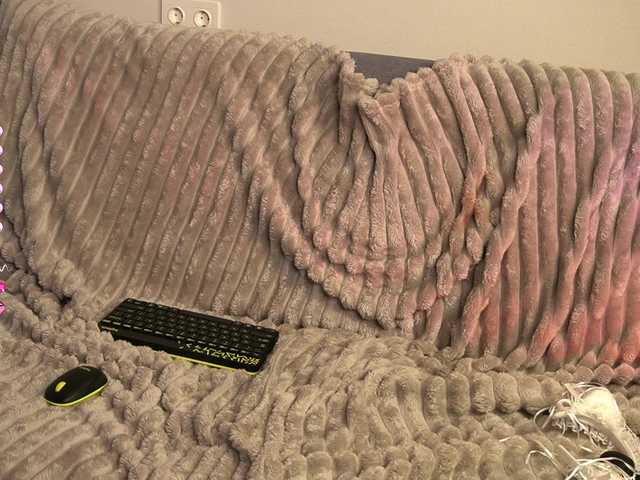miacelestiall live cam on BongaCams