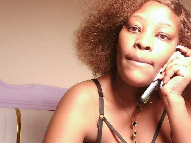 Hot-sexxxy-bitch live cam on BongaCams