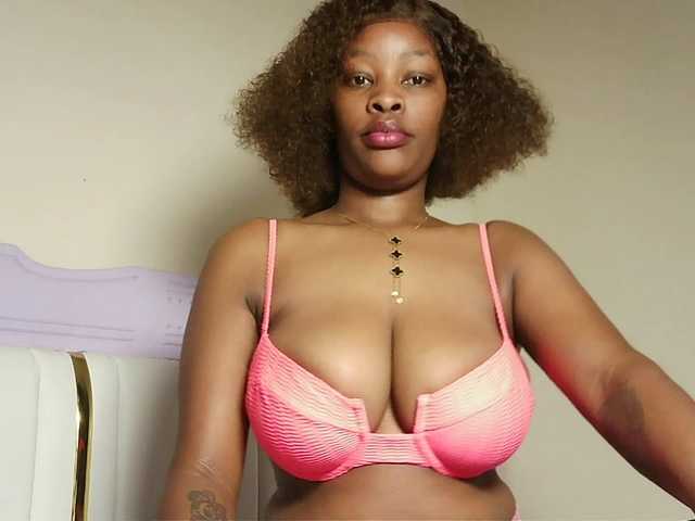 Hot-sexxxy-bitch live cam on BongaCams