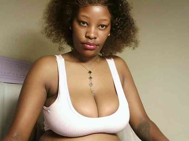 Hot-sexxxy-bitch webcam