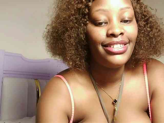 Hot-sexxxy-bitch webcam