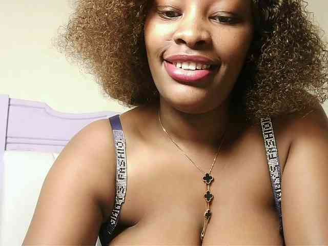 Hot-sexxxy-bitch webcam