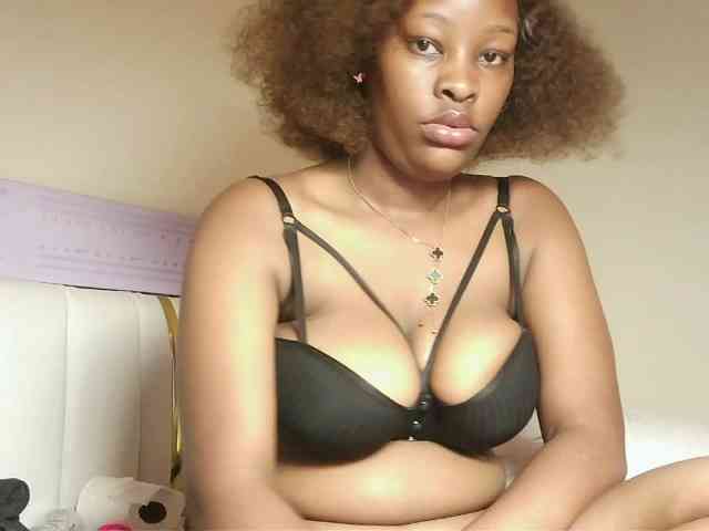 Hot-sexxxy-bitch webcam