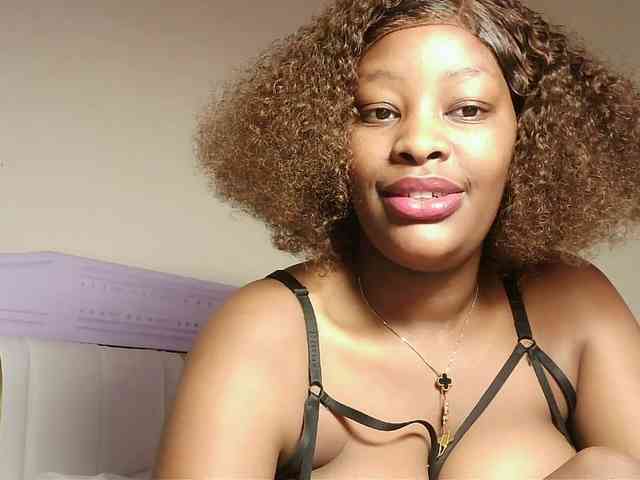 Hot-sexxxy-bitch webcam
