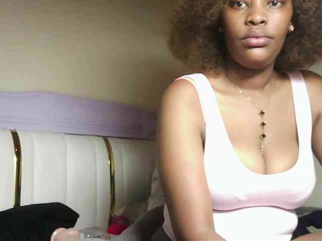 Hot-sexxxy-bitch webcam