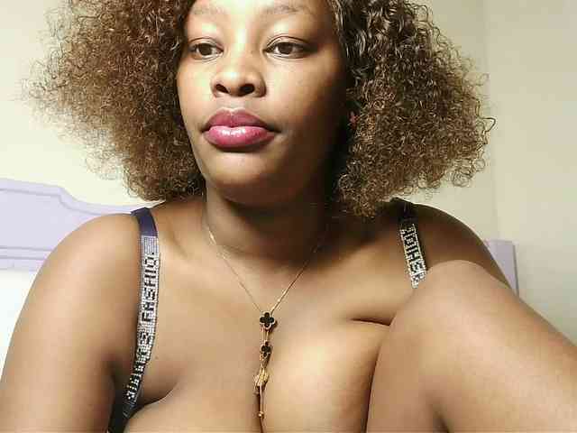 Hot-sexxxy-bitch webcam