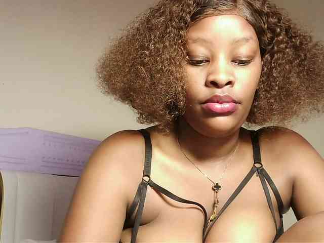 Hot-sexxxy-bitch webcam