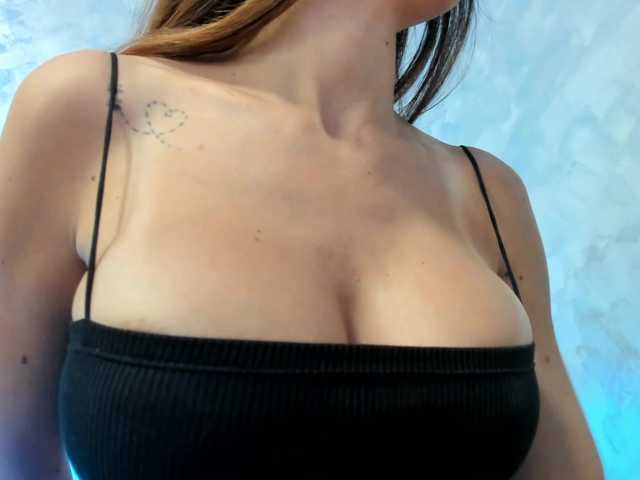 Laylakristal live cam on BongaCams