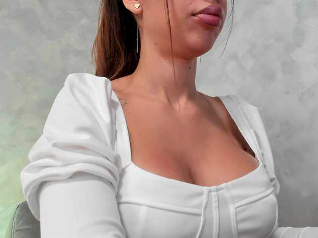 Laylakristal live cam on BongaCams